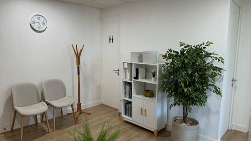 Oficina Excelente Conectividad Lado Clinica Las Condes.