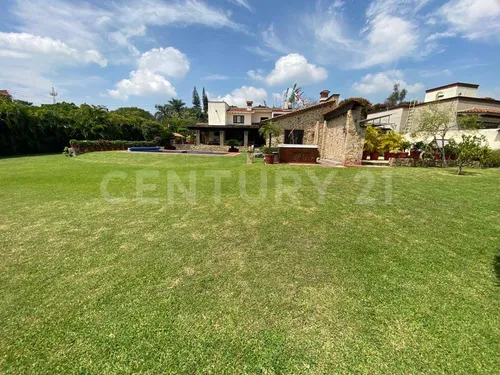 Residencia En Venta, Colonia Huertas Del Llano, Jiutepec, Morelos