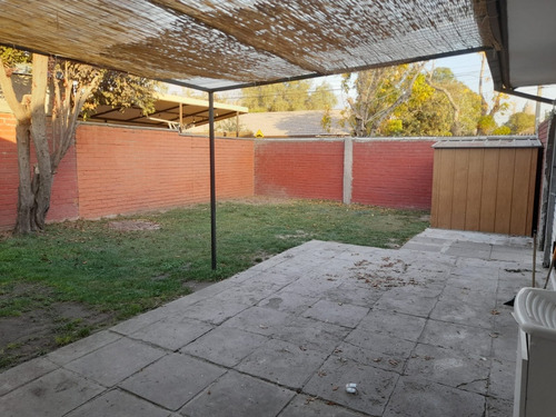 Se Vende Casa Esquina En Las Condes, 280 Metros Cuadrados