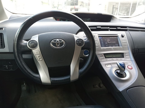 Imagen 14 de 15 de Toyota Prius 2015 1.8 Premium Sr Hibrido At
