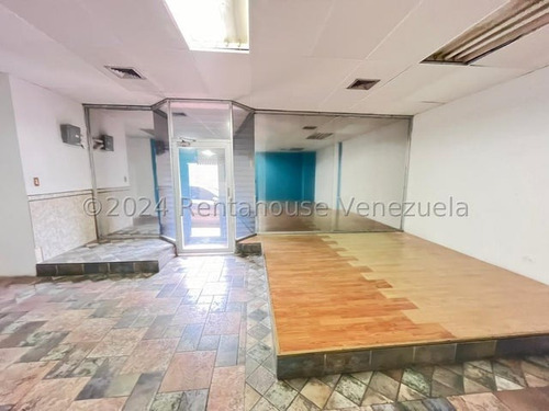 Local Comercial En Alquiler En Zona Centro Este Codi 25 1614, Con Aire Integral, Comunicate Soy Gabi Irastorza.
