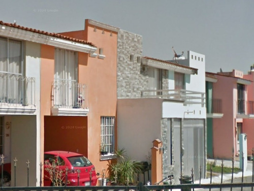 Sk01- Casa En Remate Coto C. Santa Lorena, La Llave, San Pedro Tlaquepaque, Jal. (65% Debajo De Su Valor Comercial, Solo Recursos Propios)