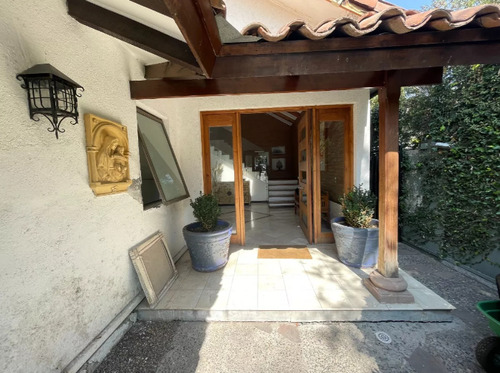 Linda Casa Con Gran Terreno De 900 Mt2/colegio Newland