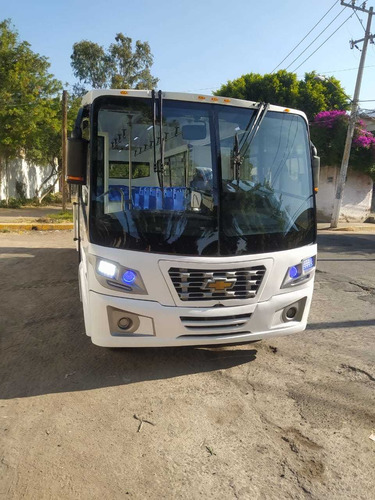 Imagen 6 de 15 de Microbus Chevrolet O Ford 2022
