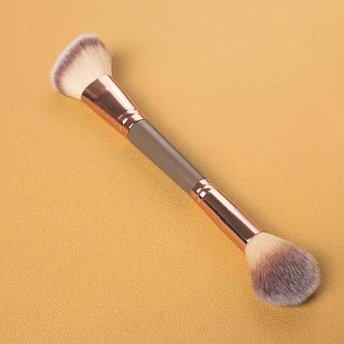 Brocha Bronceadora K De Doble Punta Para Contornear Y Difumi