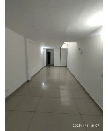 Local En Alquiles En Medellin - La Floresta