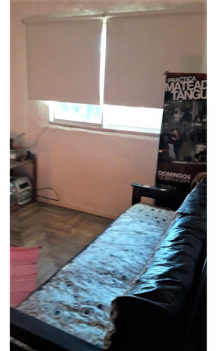 Ph Retasado!! En Castelar Sur, Son Dos Ufs Un Tres Ambientes Y Un Monoambiente