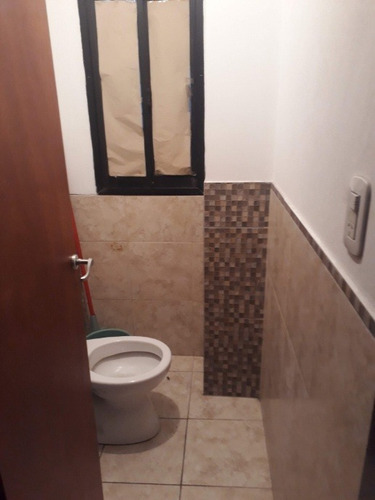 Imagen 5 de 6 de Local En Venta En Lanus Este