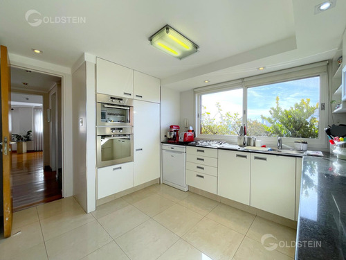 Duplex De Real Categoria Totalmente Recilado, Comoda Cochera Fija Y Baulera