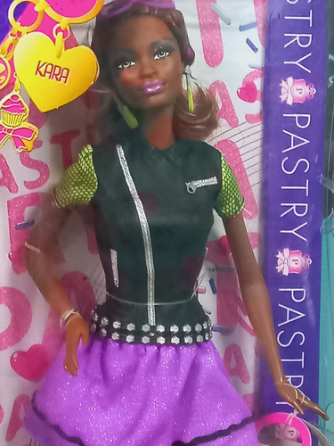 Imagem 3 de 7 de Barbie So In Style Kara Pastry Negra 2011 Sis