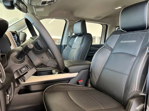 RAM 1500 3.0 Laramie 4X4 At8