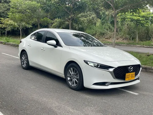 Mazda 3 2.0 Touring