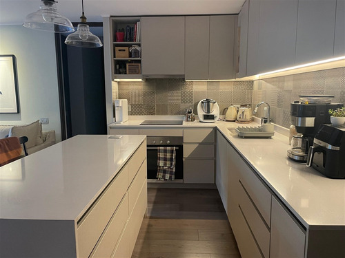 Departamento En Arriendo De 2 Dorm. En Providencia