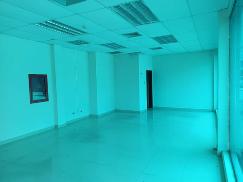Imagen 15 de 15 de Vende O Alquila Galpon En Conjunto Empresarial Aero Centro Internacional Valencia Fg