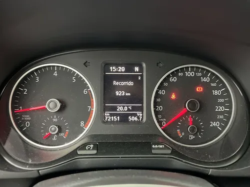 Volkswagen Cross Up BASICO 1.6 AUT 5P