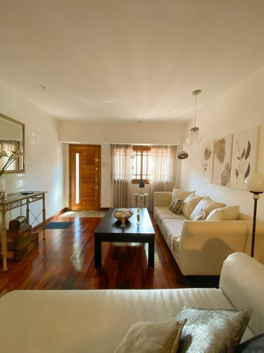 Imagen 3 de 14 de Chalet En Venta En Lanus Oeste