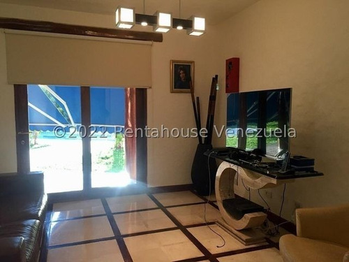 Imagen 16 de 30 de Mayerling Gonzalez Bm Vende Casa La Lagunita Country Club Mls #23-5183