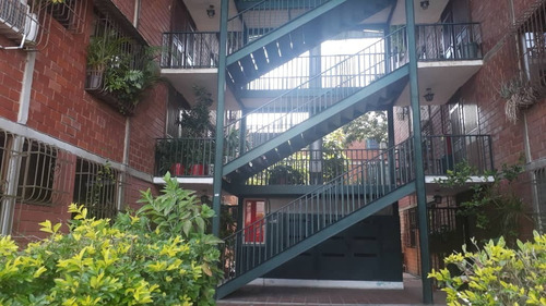 Imagen 3 de 9 de El Marques- Guatire, Conjunto Residencial Los Cardenales