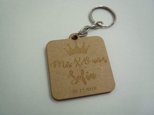 Imagen 3 de 5 de Llaveros De Madera Xv Años Regalo 20 Pzs Grabado Láser