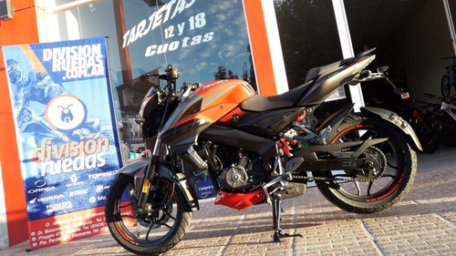 Imagen 3 de 18 de Bajaj Rouser Ns 200 División Ruedas