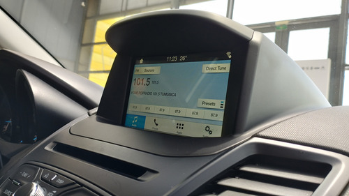 Ford Fiesta Kinetic 1.6 Se Carwestcaba