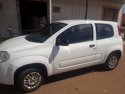 Imagem 1 de 9 de Fiat Uno 2013 1.0 Vivace Flex 3p