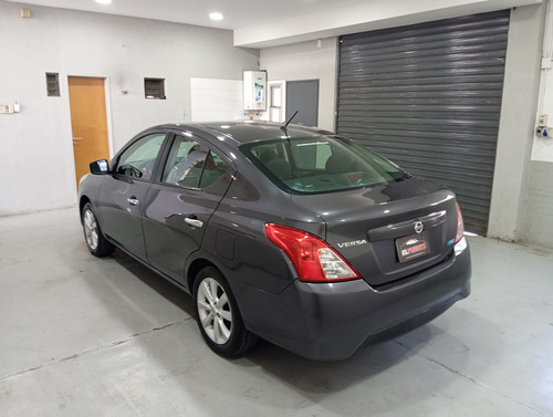 Nissan Versa 1.6 Advance