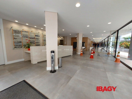 Imagem 2 de 15 de Oportunidade! Salas/conjuntos Em Centro - Florianopolis - L-115730
