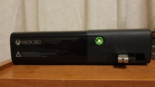 Xbox 360 4gb,2 Joysticks Y 9 Juegos