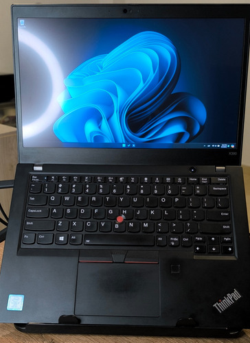 Portátil Lenovo Thinkpad X390 Core I7-16gb-ssd500gb+monitor