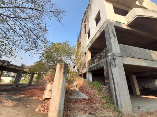 Terreno Panoramico Con Proyecto Incluído