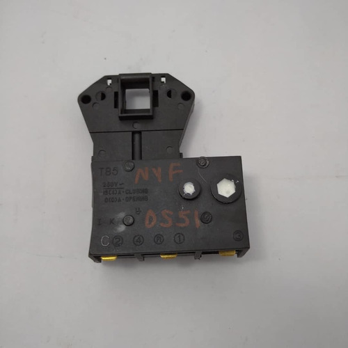 Imagen 3 de 4 de Switch Puerta Lavadora Mabe General Electric Somos Tienda