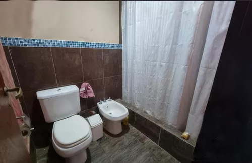 Casa En Venta - 4 Dormitorios 2 Baños - 120mts2 - Exaltación De La Cruz