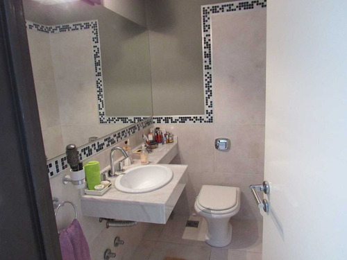 Venta Depto 3 Amb Con Cochera Y Bau. Bernal Centro