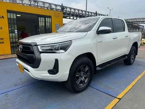 Toyota Hilux 2.4 Automatica Full 4x4