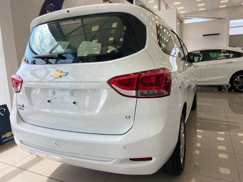Imagen 6 de 20 de Chevrolet Spin Lt 5a 2023 Af