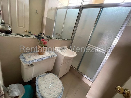 Apartamento En Alquiler En Los Chaguaramos Mls: 25-17947 Linda Sahhar