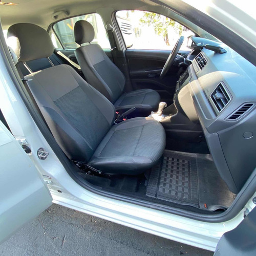 Imagem 10 de 13 de Volkswagen Gol 2019 1.6 16v Msi Aut. 5p