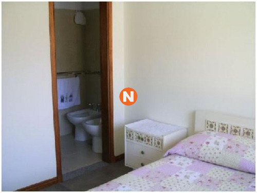 Casa En Venta, Mansa, Punta Del Este, 4 Dormitorios.- Ref: 209719