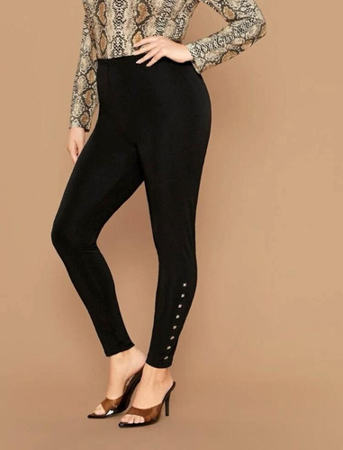 Legging Con Diseño De Tachuela Tallas Plus Tallas Grandes