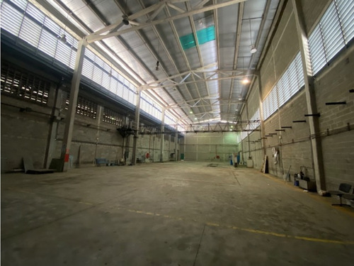 Vendo Galpón Industrial 6.596m2 Guatire 4615