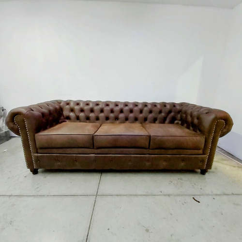 Sofa Chesterfield Leather Avegentado