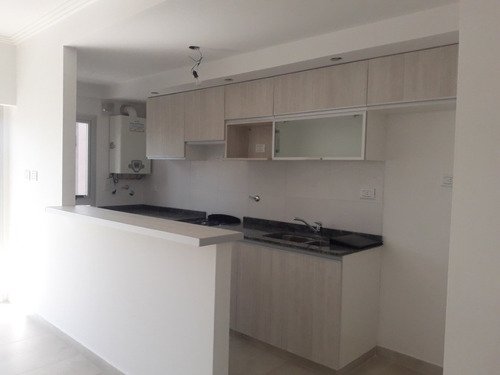 Imagen 9 de 14 de Departamento En Venta En Lanus Este