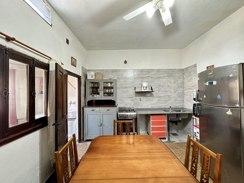 Casa De Tres Ambientes En Venta, Llavallol, Lomas De Zamora
