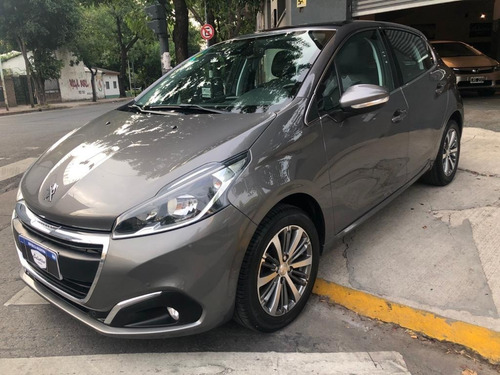 Peugeot 208 Feline