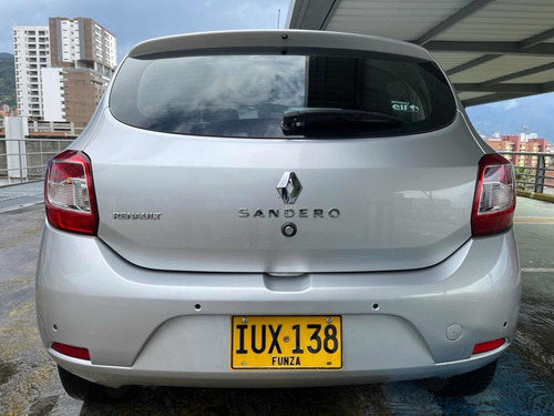Imagen 3 de 12 de Renault Sandero 2017 1.6 Intens / At