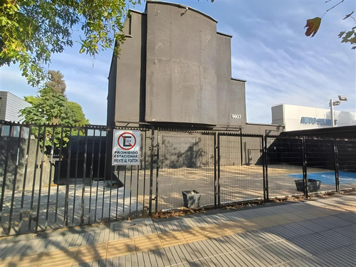 Venta/arriendo De Local Comercial En Vitacura Id 73.390-lin