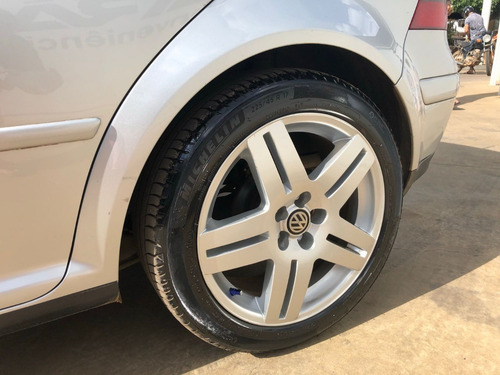 Imagem 4 de 7 de Golf 1.8t Sport