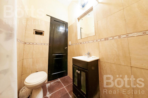 Imagen 6 de 11 de Venta De Monoambiente Divisible Con Sector De Quincho Y Parrilla En Amplio Lote En Trujui - Moreno