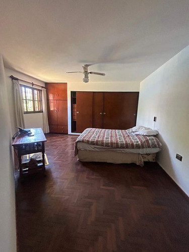 Vende Casa 3 Dorm En Barrio Urca!